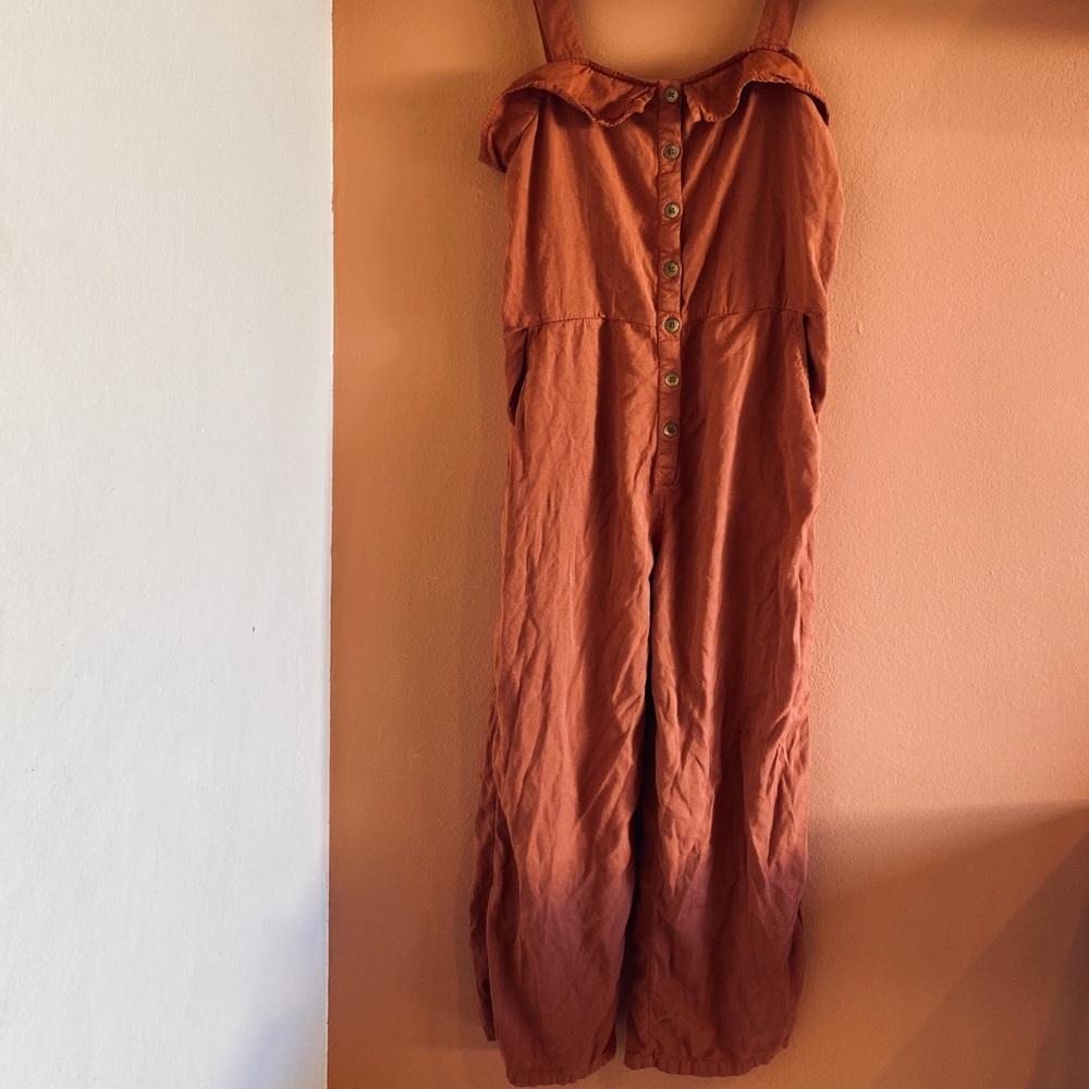 Billabong jumpsuit in burnt orange!